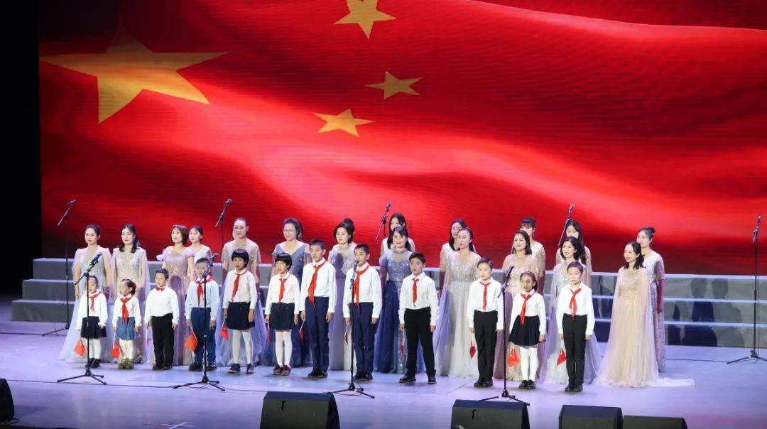 请问大脑被发烧烧坏了，做脑CT能看出来吗？