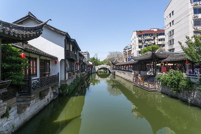 油漆墙面